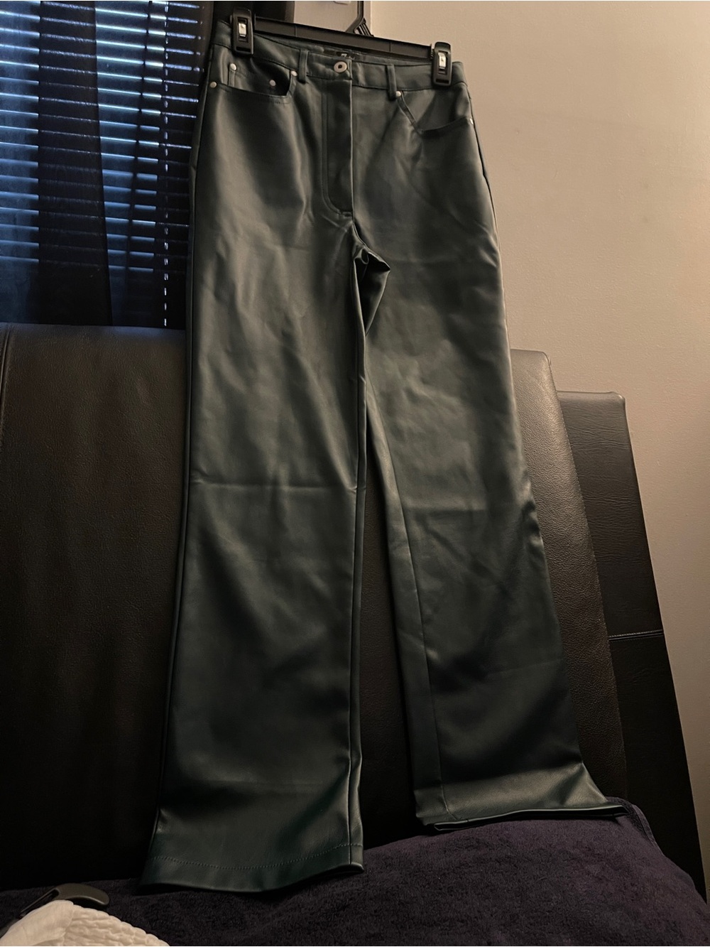 7 For All Mankind Women’s High Waist Vegan Leather Pants  Hunter GRN Sz XS NWOT